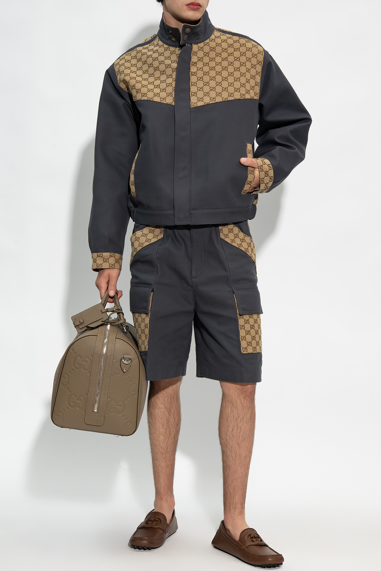 ショートパンツ GUCCI Women Shorts  Burmudas 828769Z7AO2 1505 GREY Wool shorts in grey - Gucci | Mytheresa